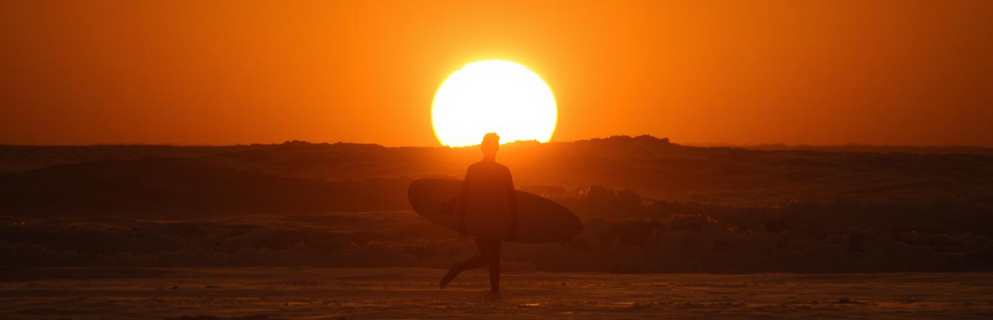 coucher de soleil et océan au Maroc